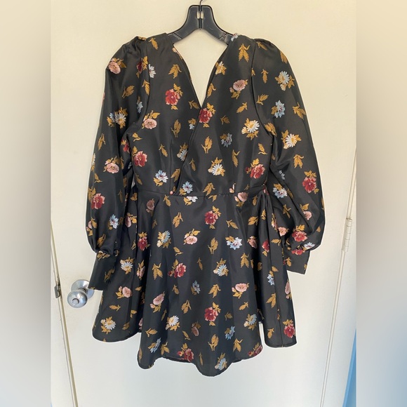 NWT Anthropologie Maeve Sculpted V-Neck A-Line Mini Dress Size 6 - Picture 7 of 13